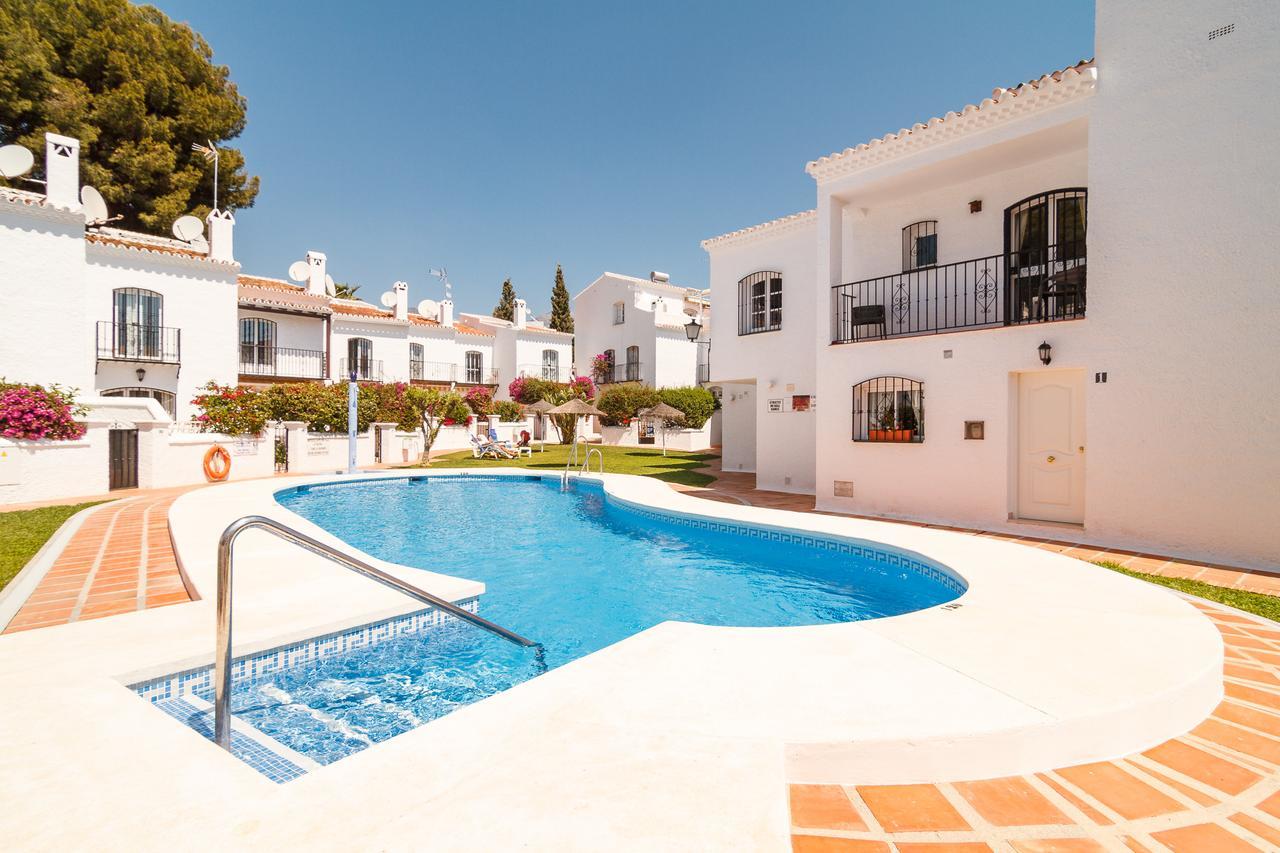 Los Pinos 23 Villas Casasol Нерха Экстерьер фото