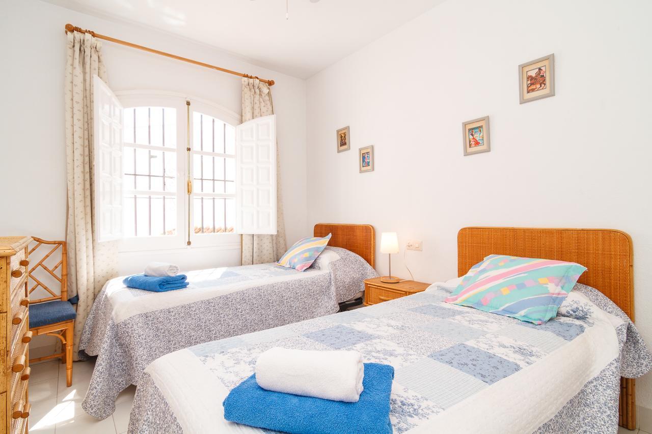 Los Pinos 23 Villas Casasol Нерха Экстерьер фото