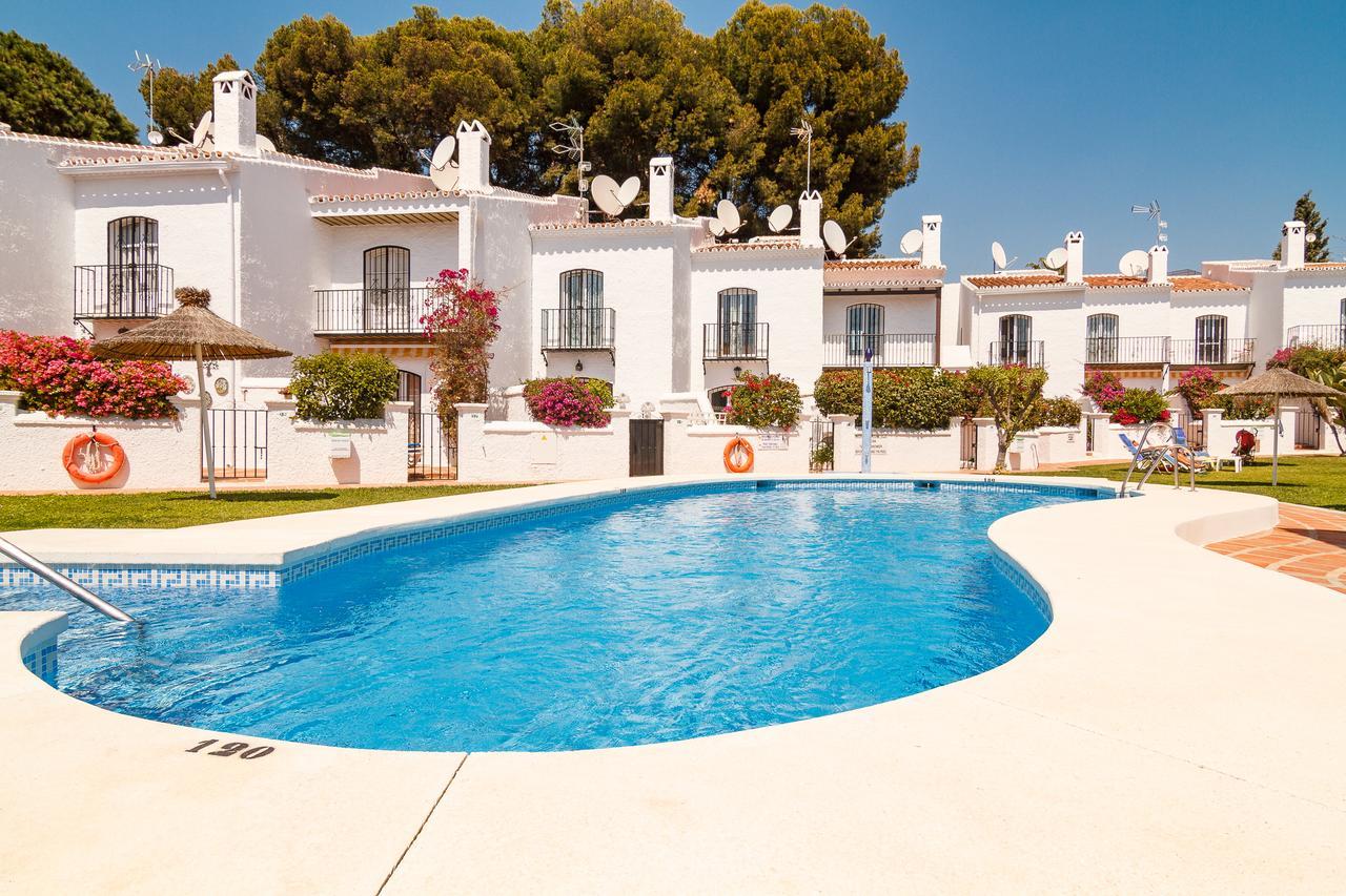 Los Pinos 23 Villas Casasol Нерха Экстерьер фото